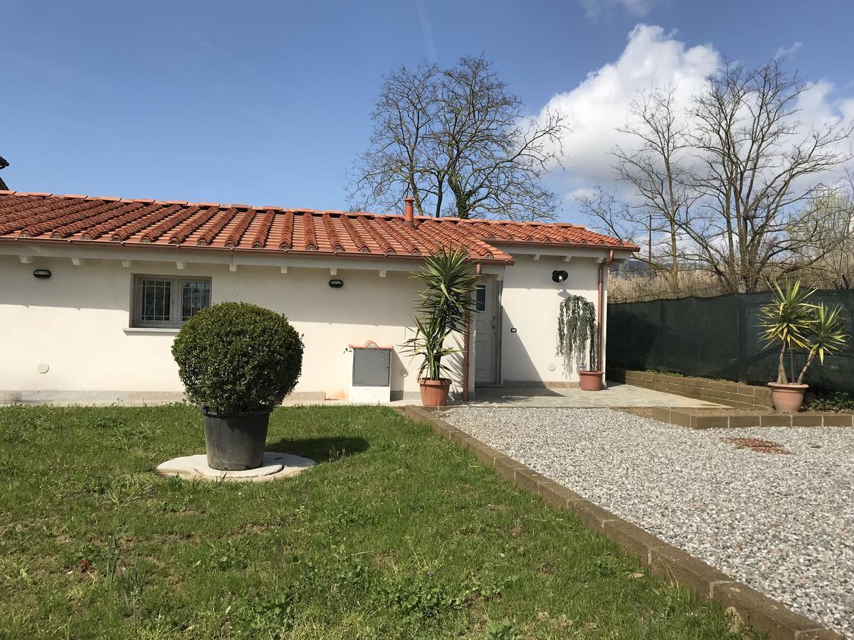 Vila La Camelia Massa e Cozzile Exteriér fotografie