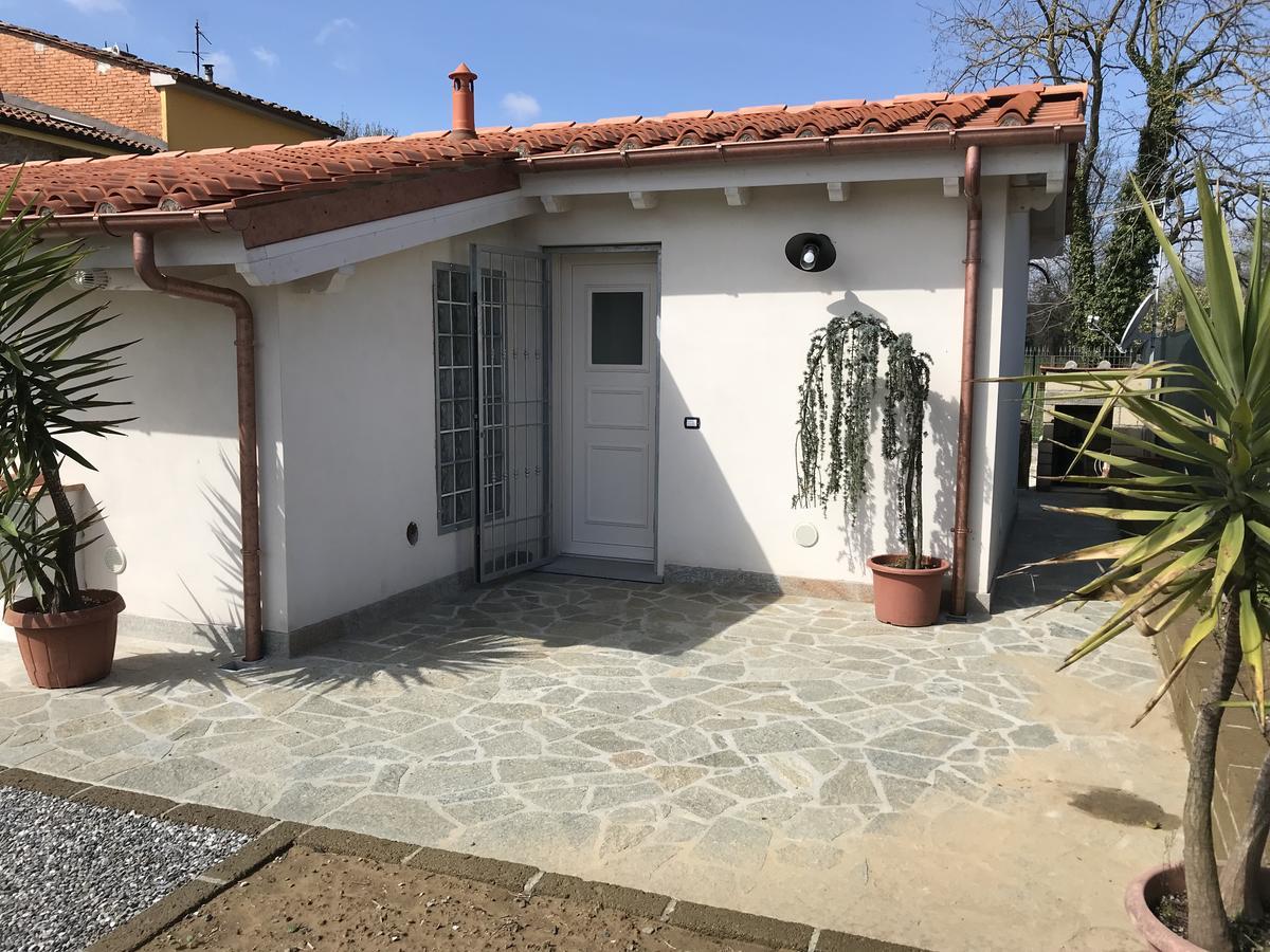 Vila La Camelia Massa e Cozzile Exteriér fotografie